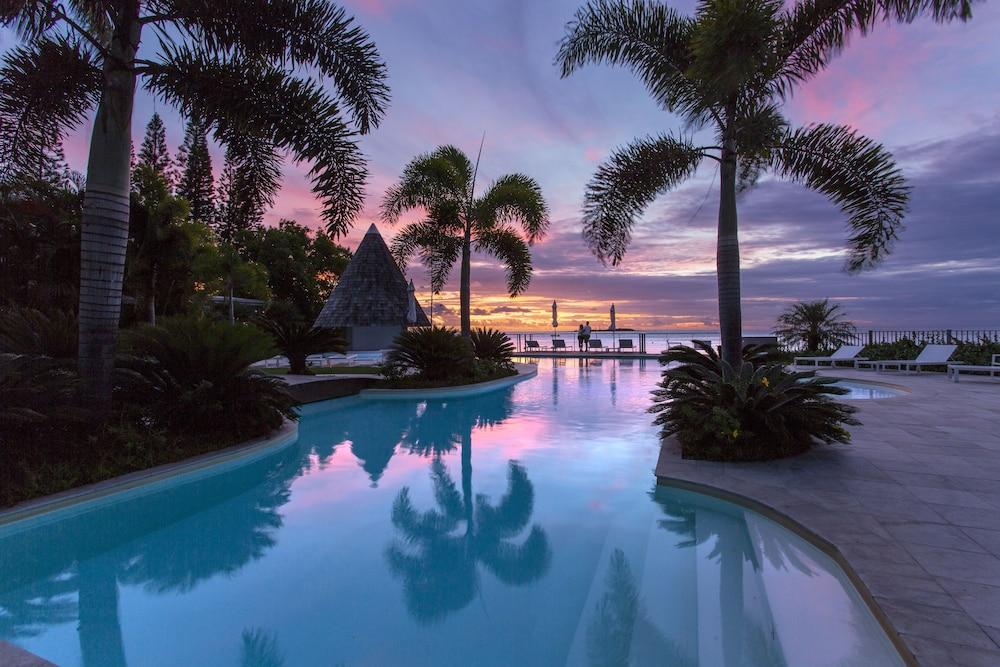 Chateau Royal Beach Resort and Spa — 3