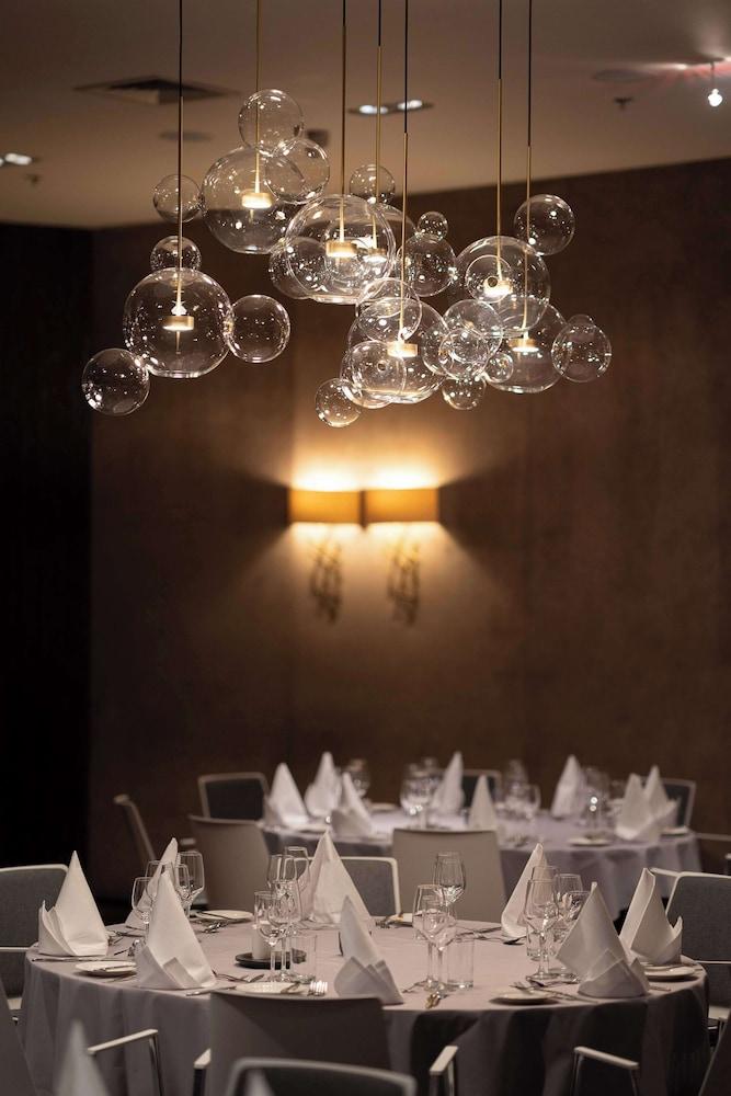 Radisson Collection Hotel, Grand Place Brussels — 6