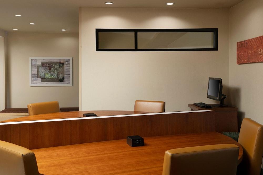 TownePlace Suites Ann Arbor South — 8