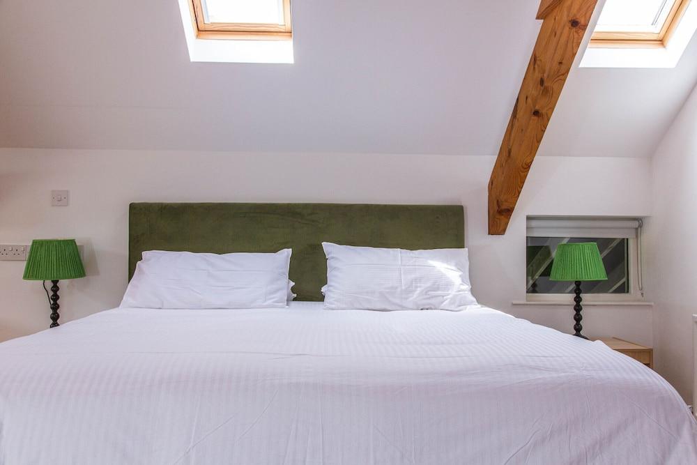 Cherryhill Lodge — 10