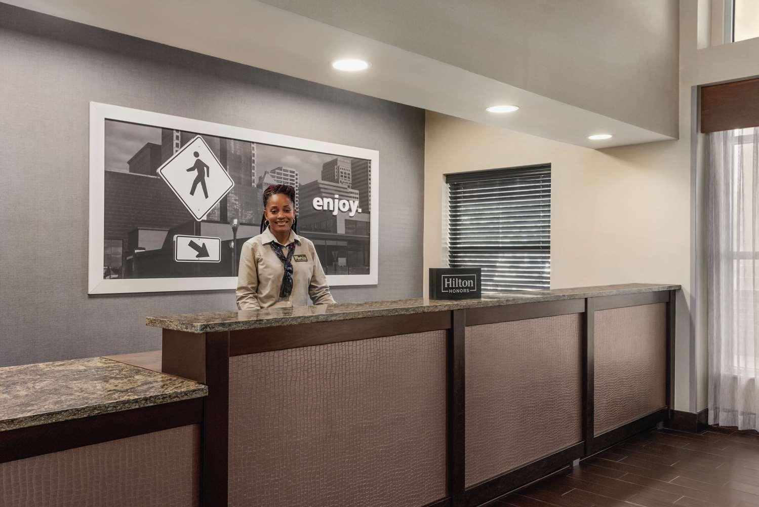 Hampton Inn and Suites Ft Wayne North — 7