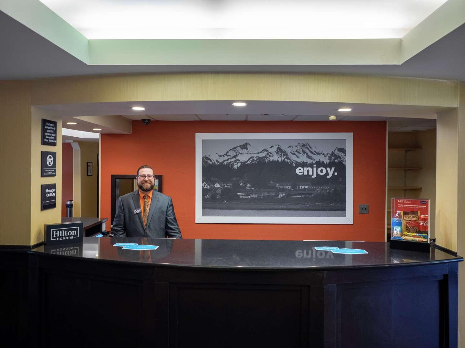 Hampton Inn Hazleton — 9