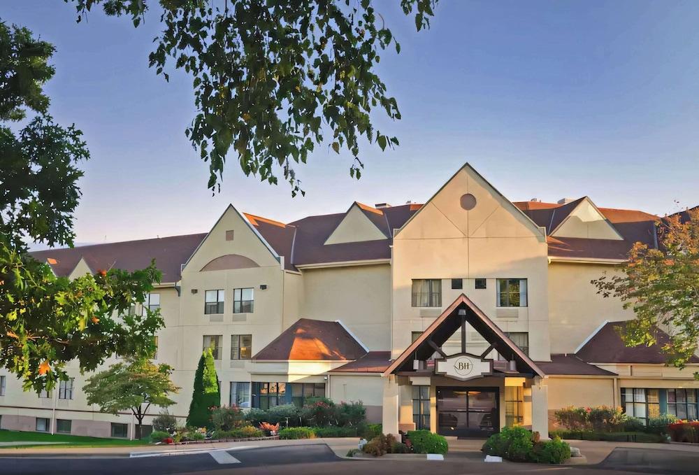 The Branson Hillside Hotel — 3