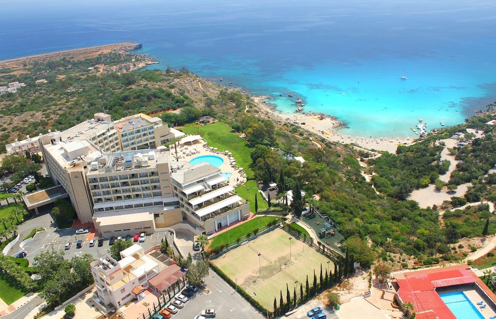 Grecian Park Hotel — 6