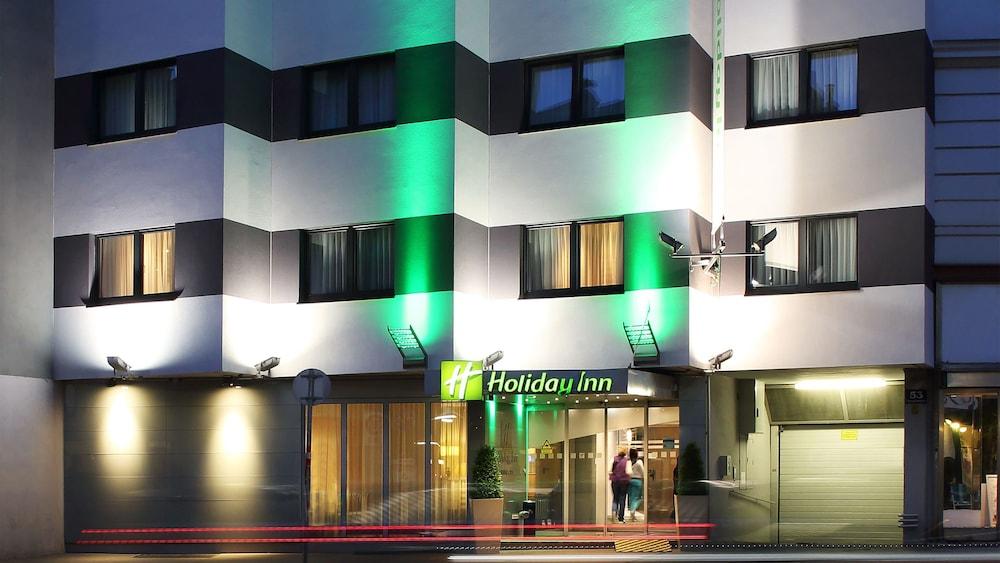 HOLIDAY INN VIENNA CITY 2324 — 5