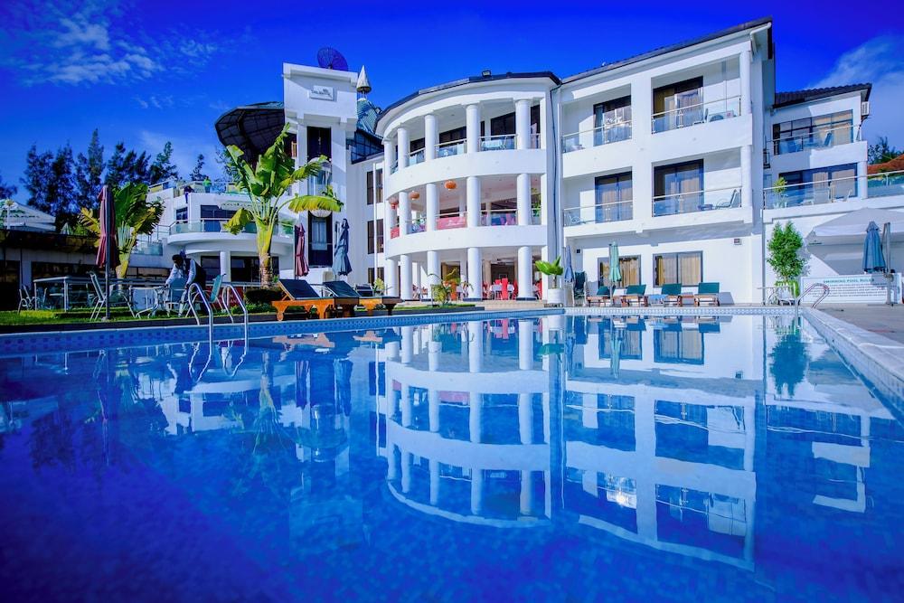 The Manor Hotel — 4