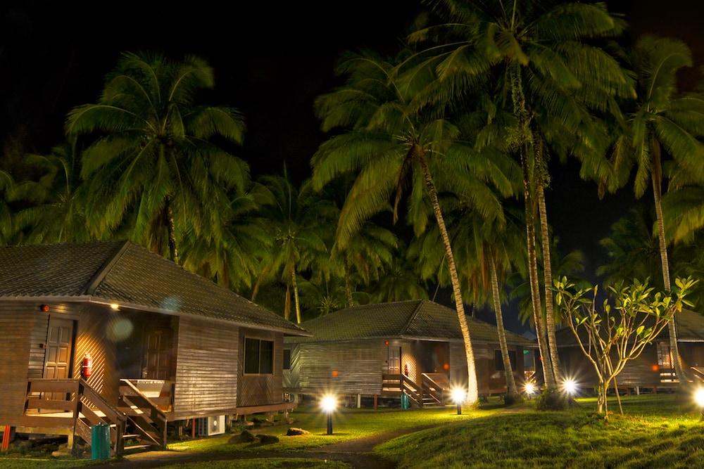 DAMAI BEACH RESORT — 7