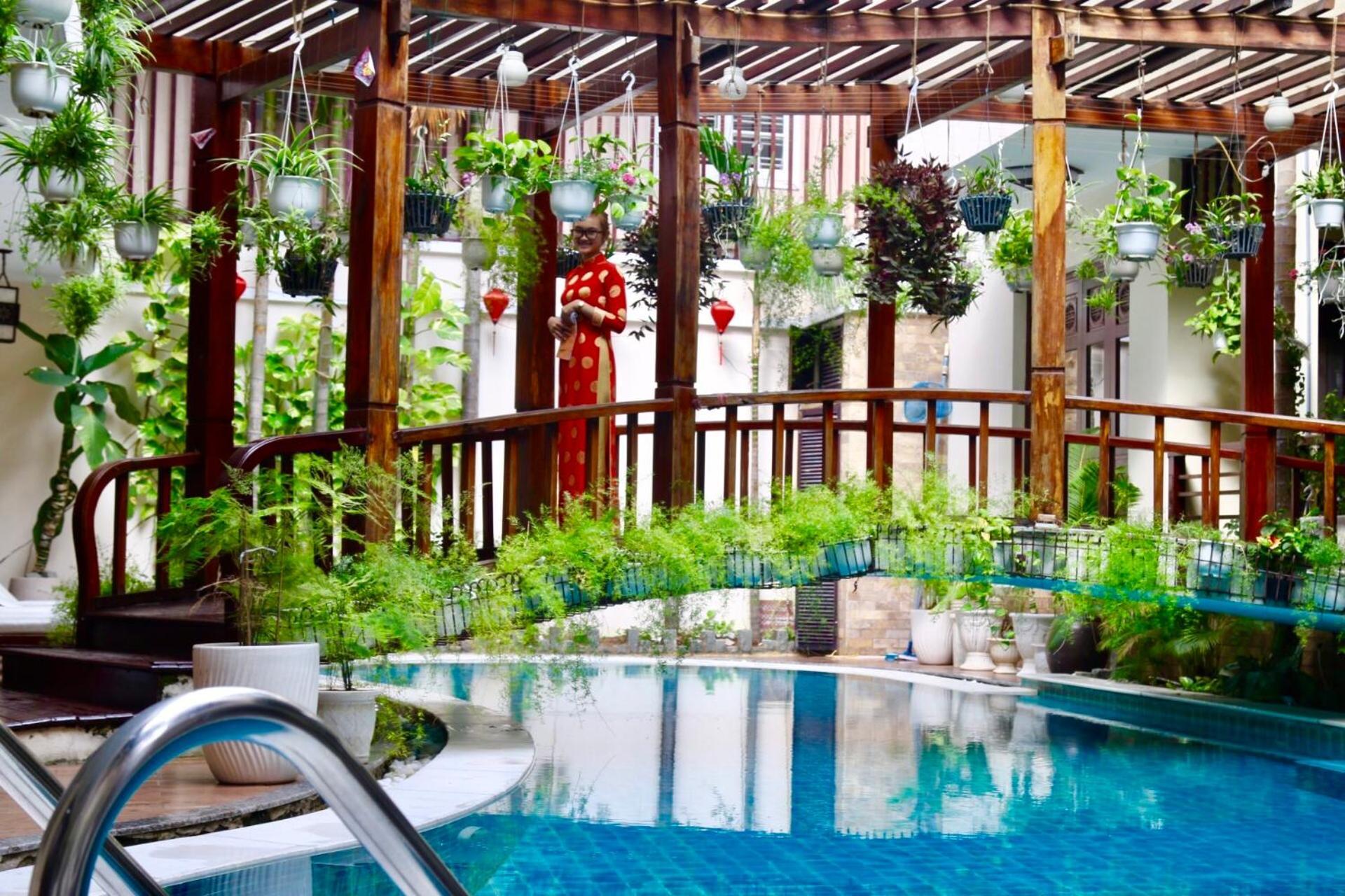 Long Life Riverside Hotel — 4