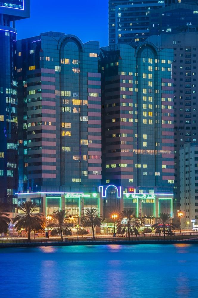 Golden Tulip Sharjah- Hotel Apartments — 6
