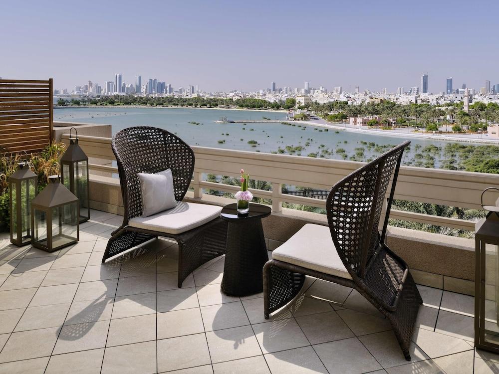 MOVENPICK HOTEL BAHRAIN — 9