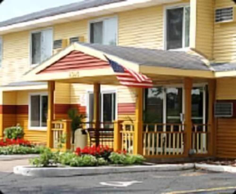 Regency Inn & Suites — 2