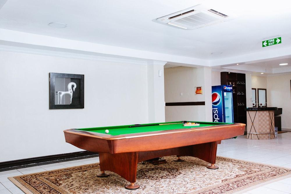 Mayfair Hotel — 8