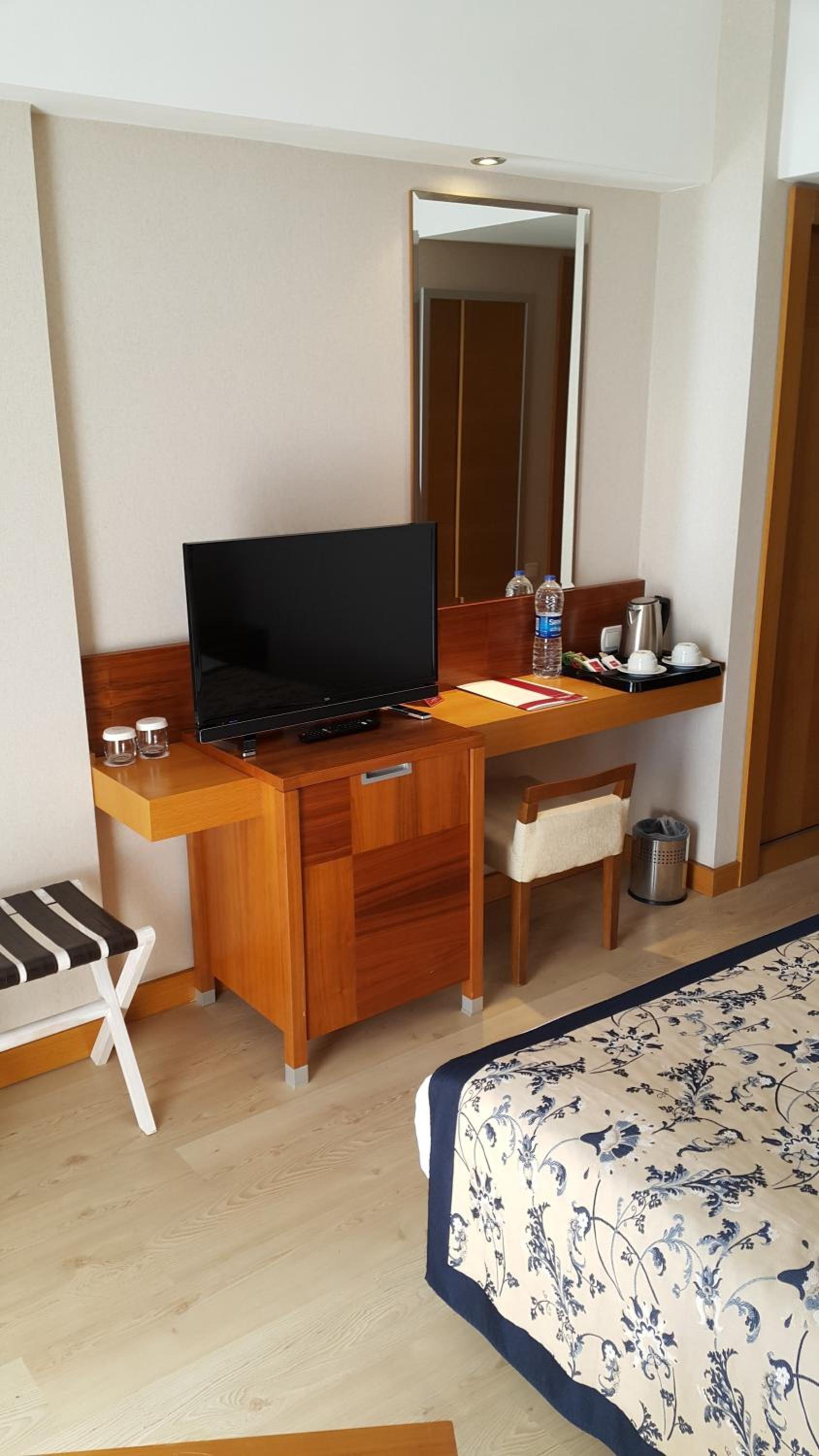 Ibis Styles Dubai Airport — 3