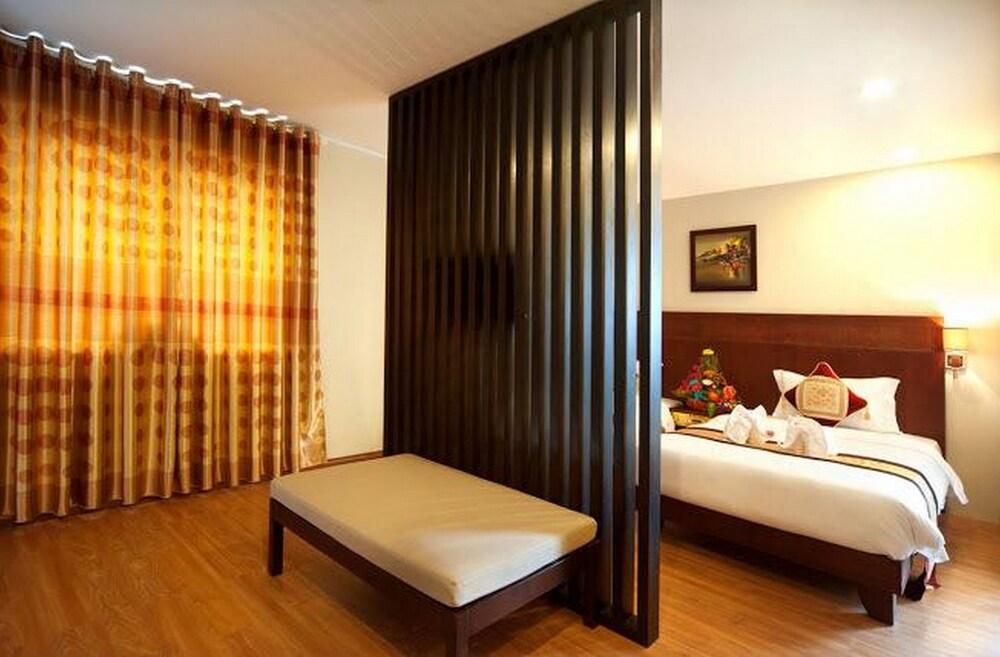 Gold Hotel Hue — 7
