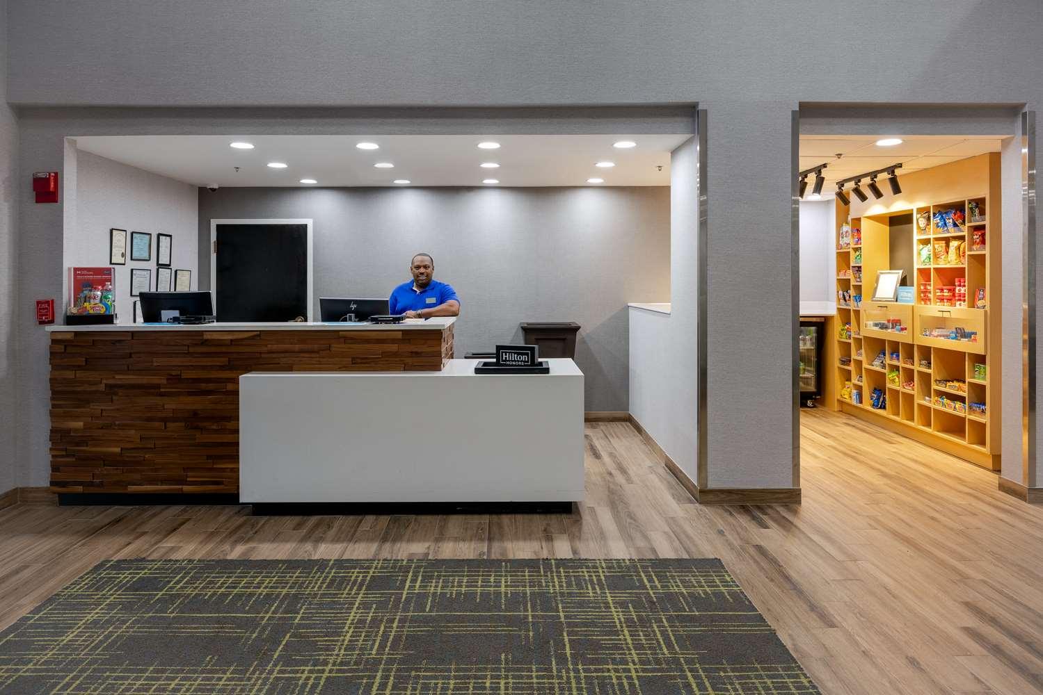 Hampton Inn Alpharetta/Roswell Ga — 8