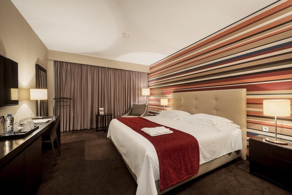 HOTEL TROPICO — 7