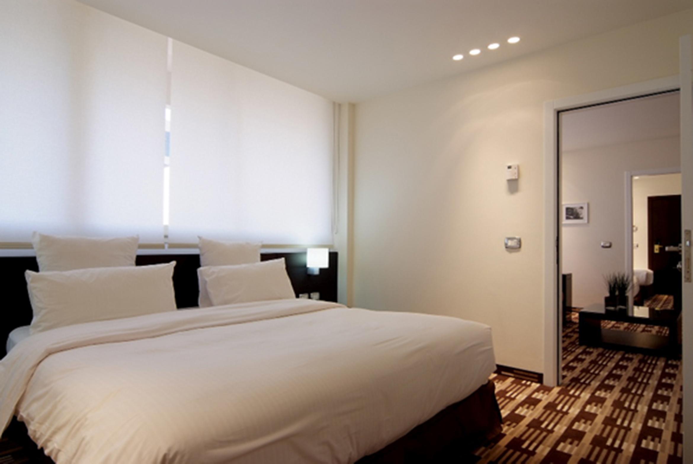 Cavalier Hotel Beirut — 7