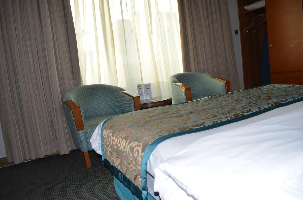 Orchid Hotel Al Barsha Formerly Golden Tulip Al Barsha — 10