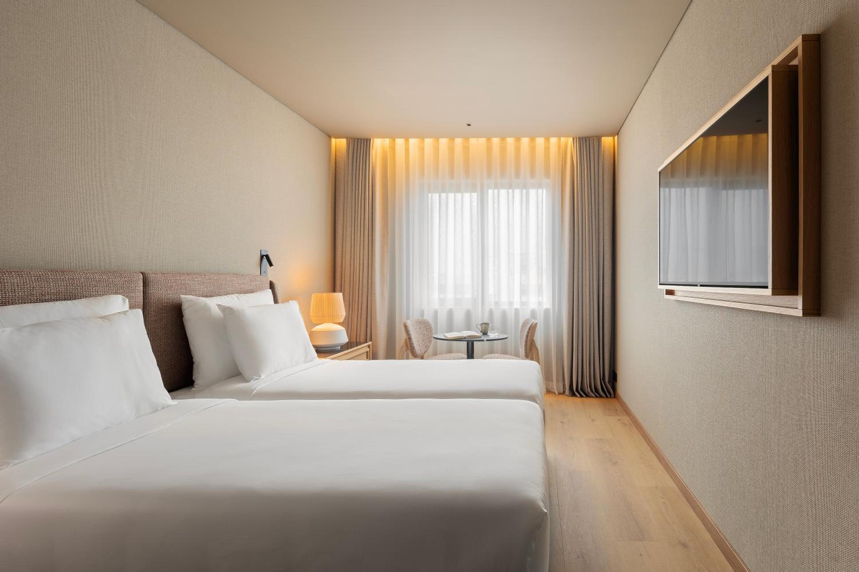 EVOLUTION Valbom Hotel — 10