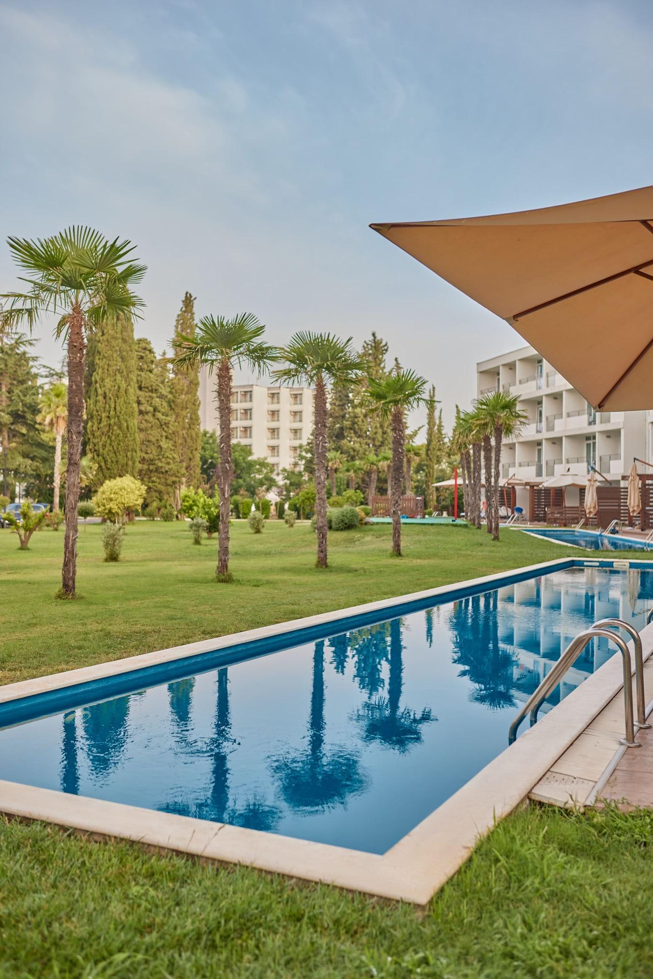 The Long Beach Hotel Montenegro 1061018 — 2
