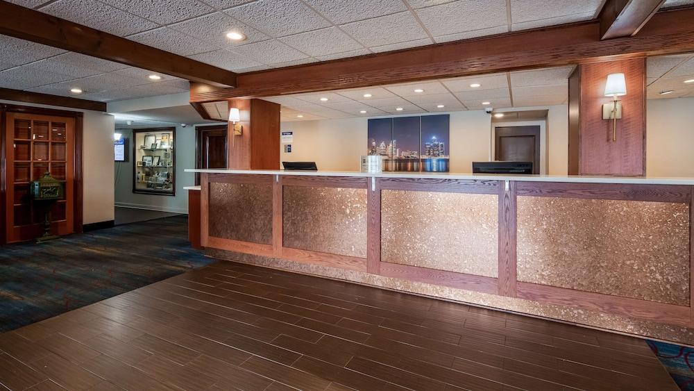 Best Western Greenfield Inn — 4