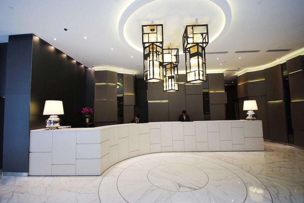 Stanford Hotel 78744 — 3