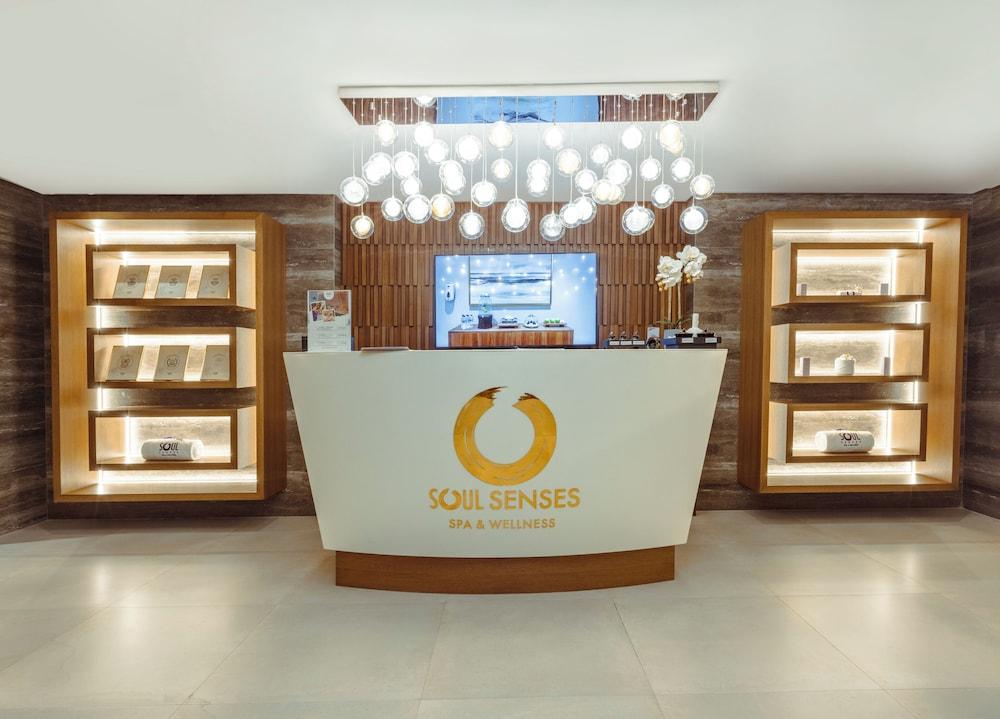 Khalidia Palace Hotel Dubai by Mourouj Gloria — 3