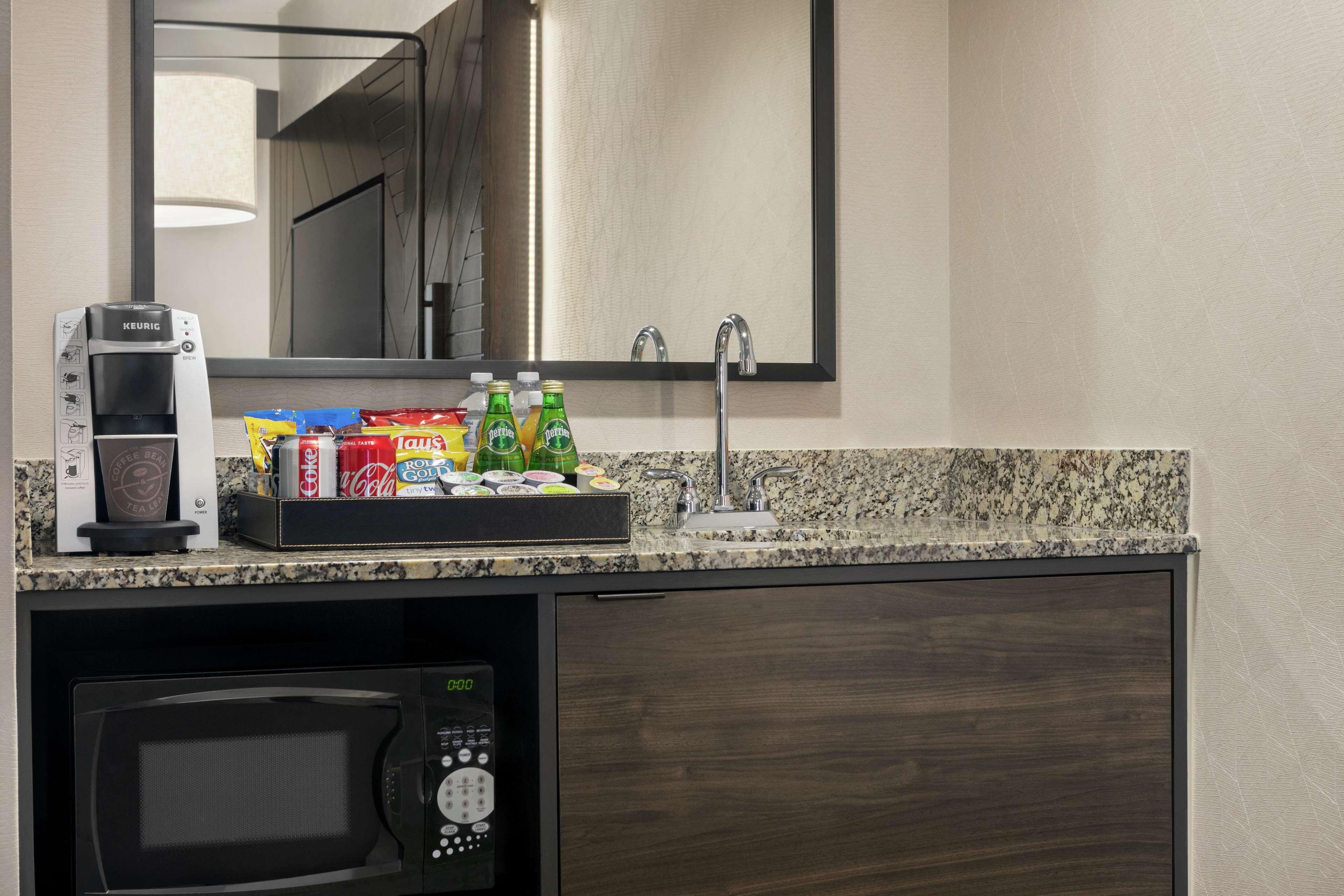 Embassy Suites By Hilton Los Angeles Downey — 8