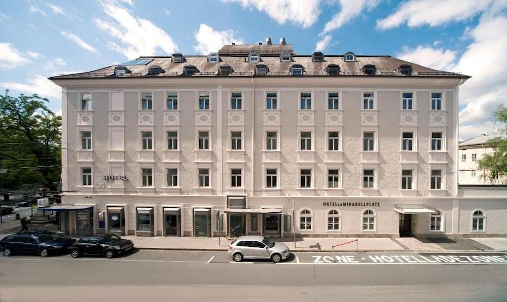 Am Mirabellplatz Hotel — 4