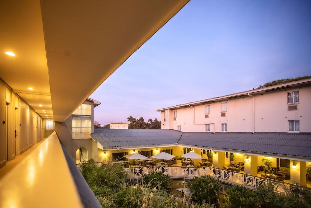 Southern Sun Ridgeway — 4