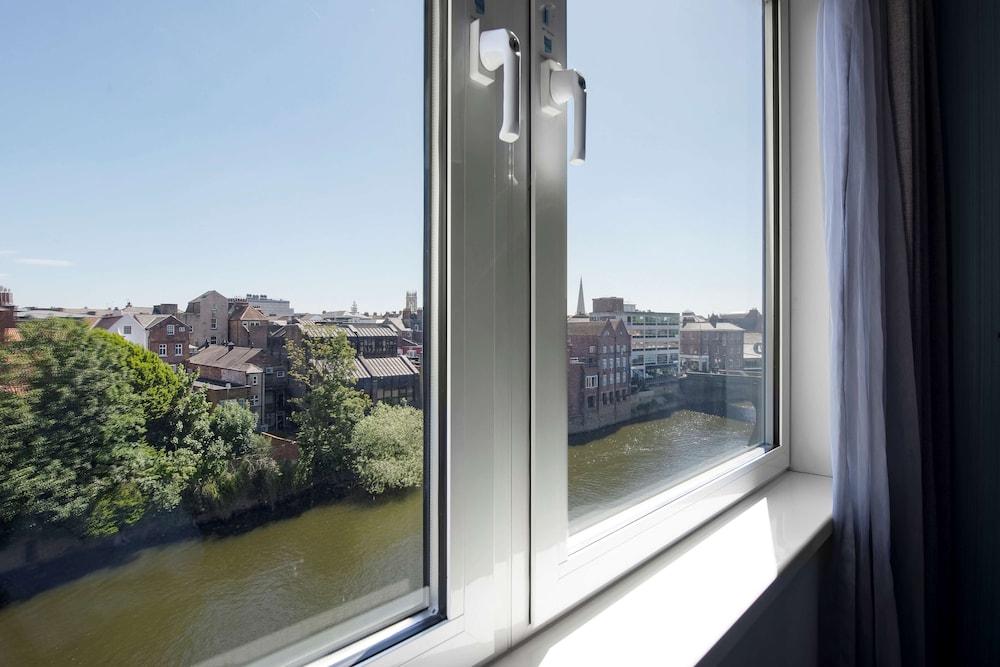 Radisson Hotel York — 2