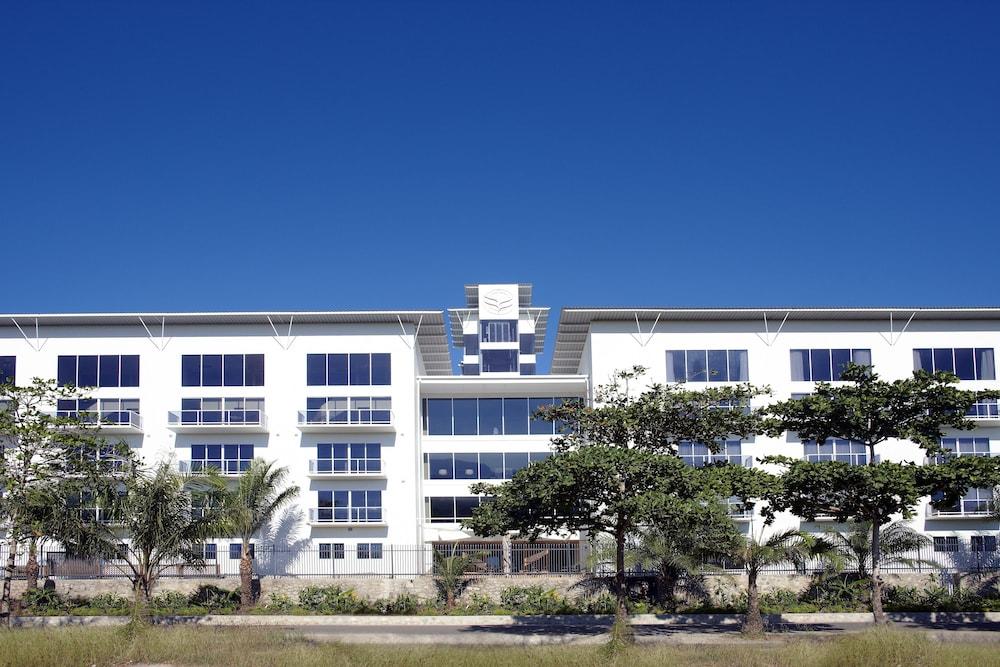 Airways Hotel — 5