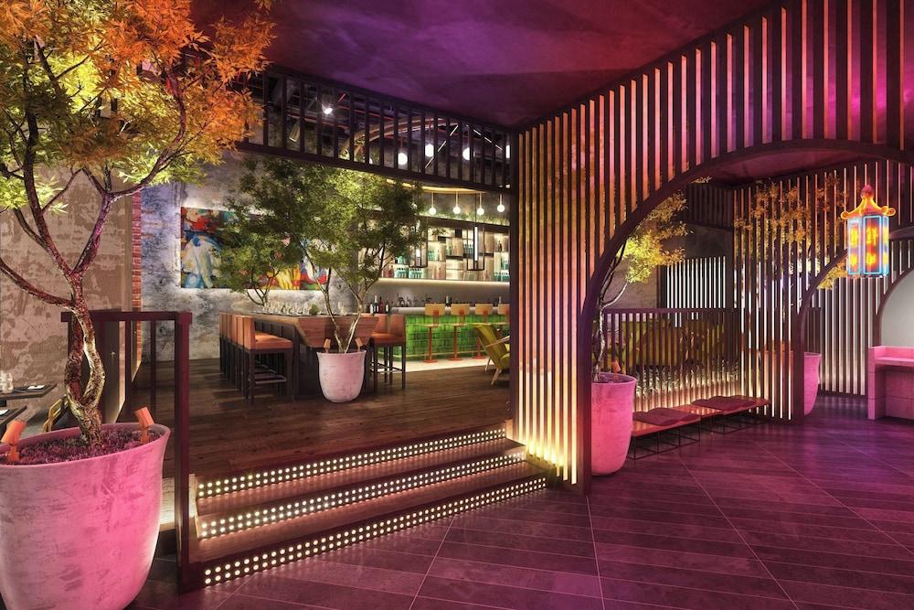 Aloft Dubai Creek — 8