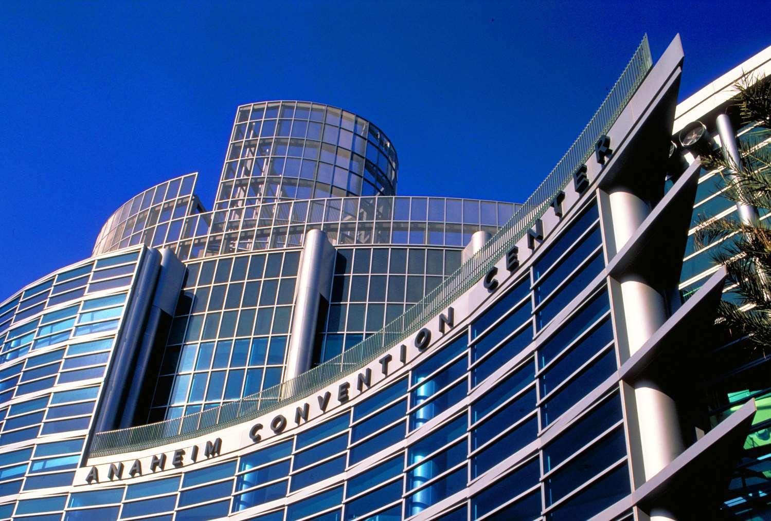 Hilton Anaheim — 9
