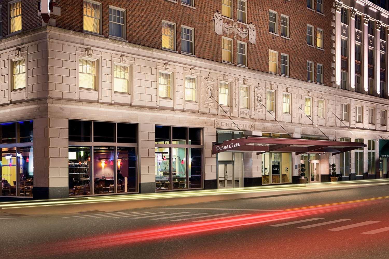 DoubleTree Suites by Hilton Detroit Downtown - Fort Shelby — 7