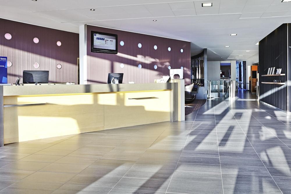NOVOTEL EDINBURGH PARK — 10