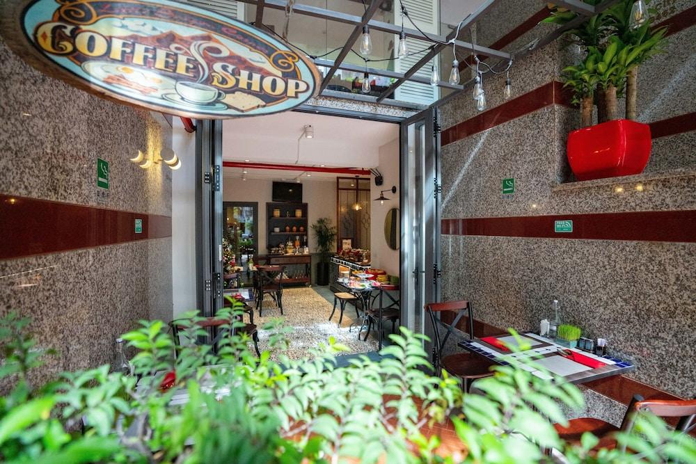 LITTLE SAIGON BOUTIQUE HOTEL — 3
