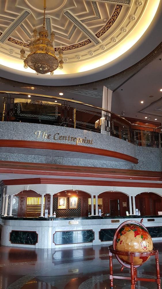 THE CENTREPOINT HOTEL(MB) — 4