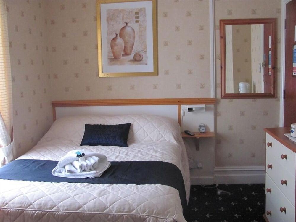 Branston Lodge - Guest House — 5