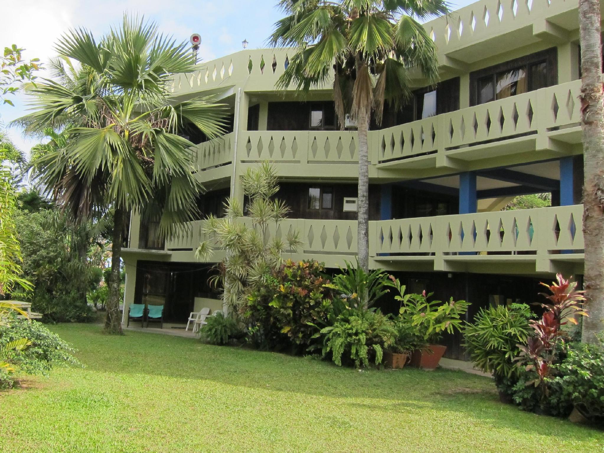 Raina Beach Apartments — 4