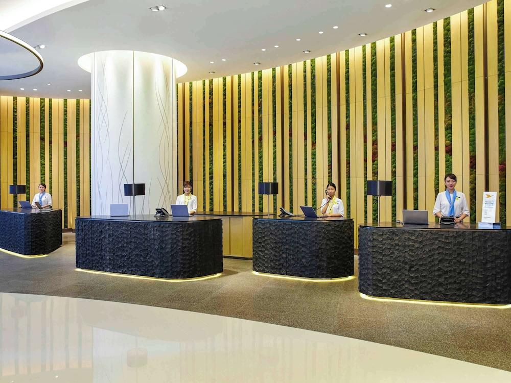 Novotel Century Hong Kong — 3