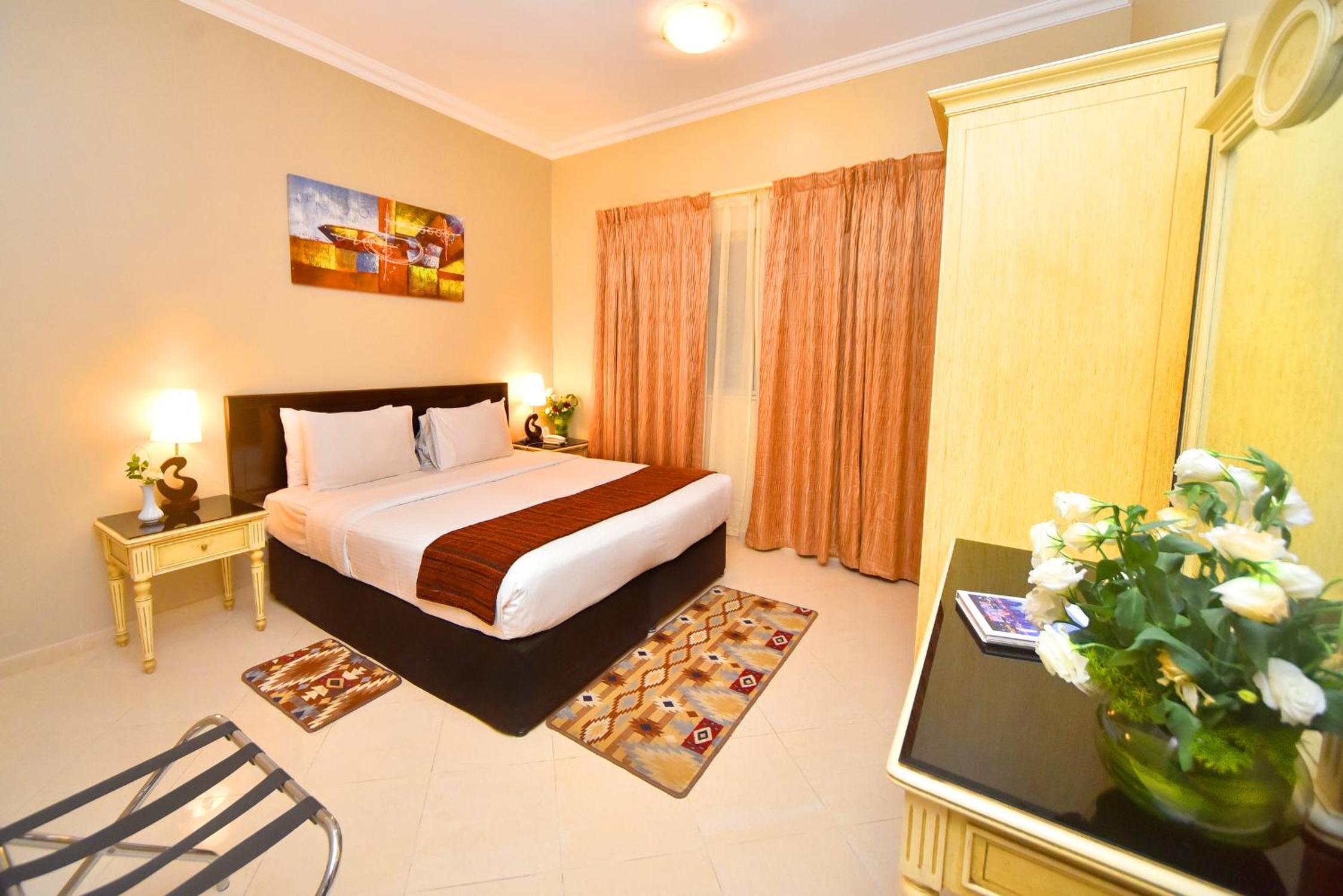 Emirates Stars Hotel Apartments - Sharjah — 7