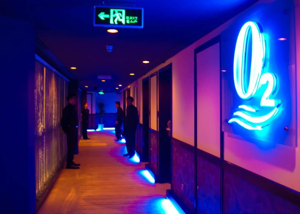Aavri Hotel — 6