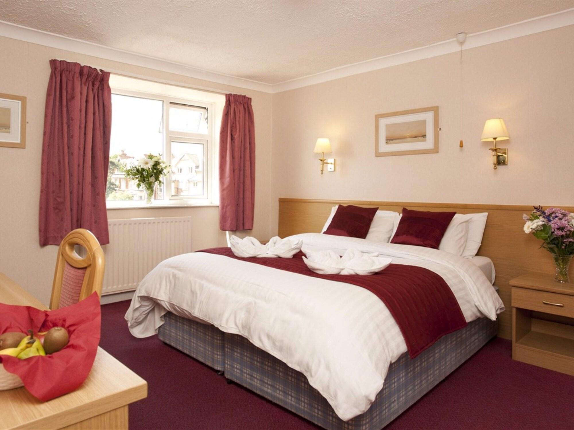 Denewood Hotel - Guest Accomodation — 9