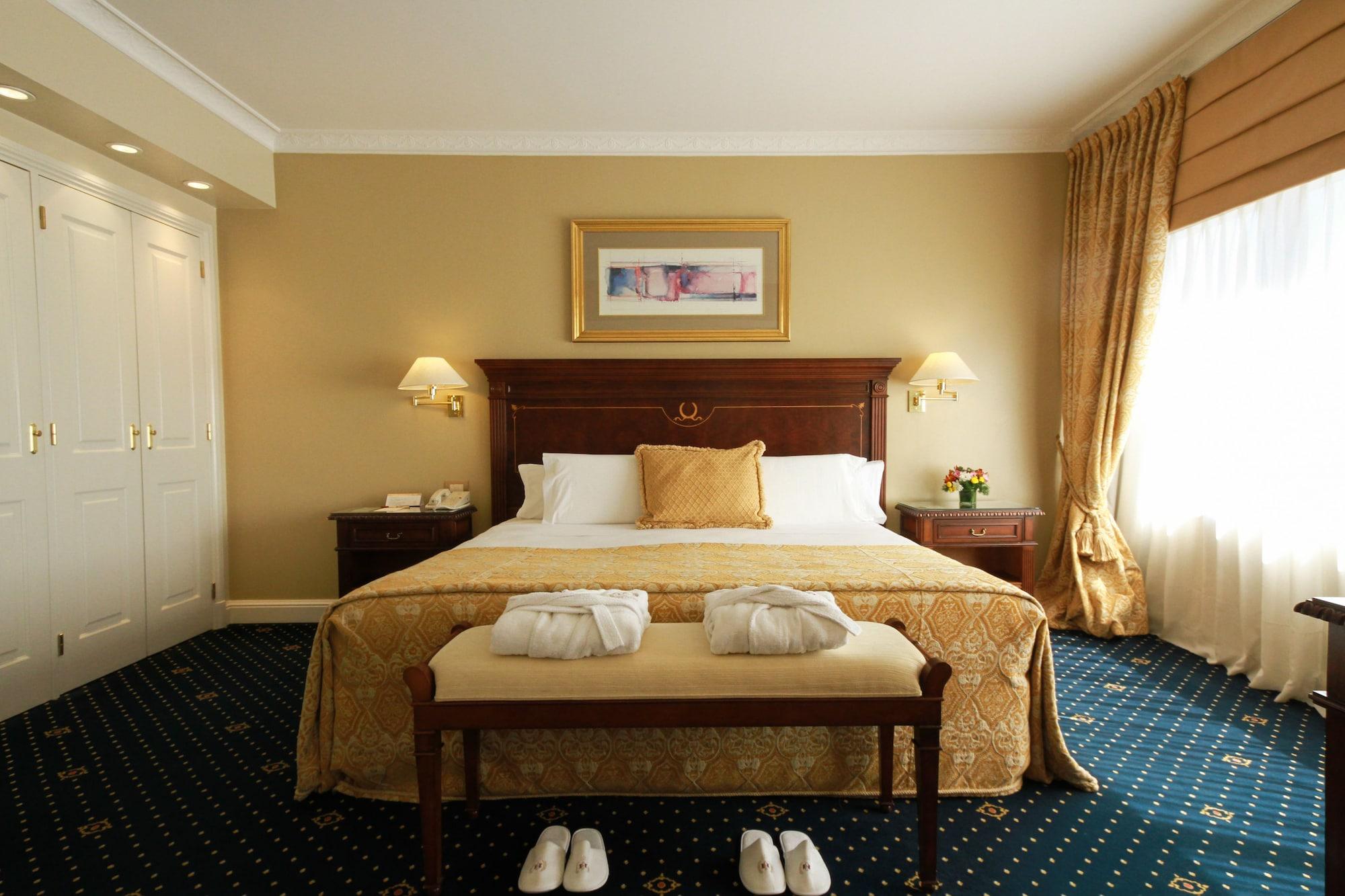 Hotel Emperador Buenos Aires — 9