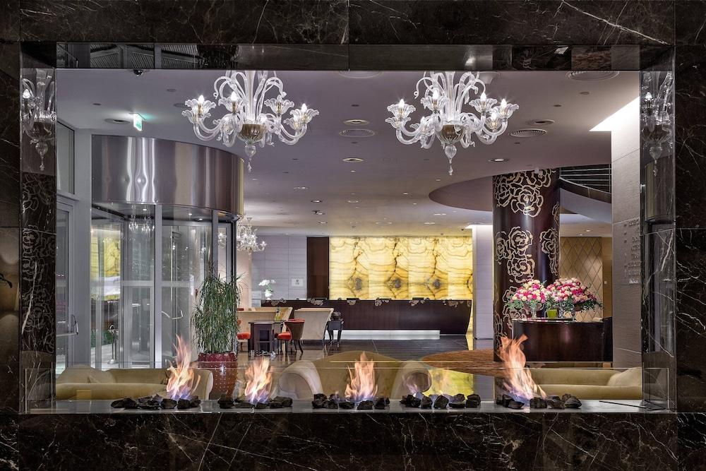 GRAND HOTEL RIVER PARK, A LUXURY COLLECTION HOTEL, BRATISLAVA — 7