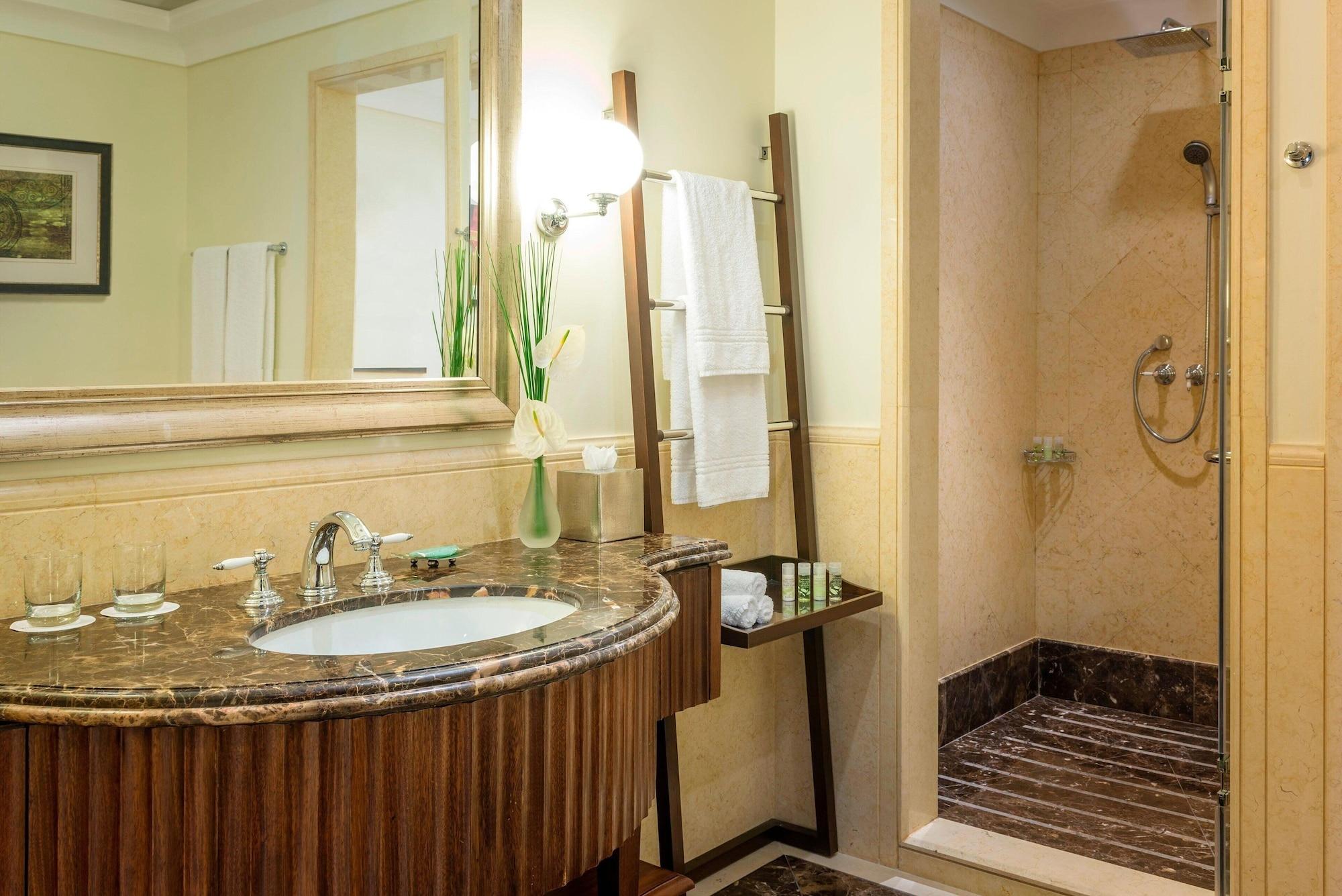 The Westin Dubai Mina Seyahi Beach Resort & Marina — 3