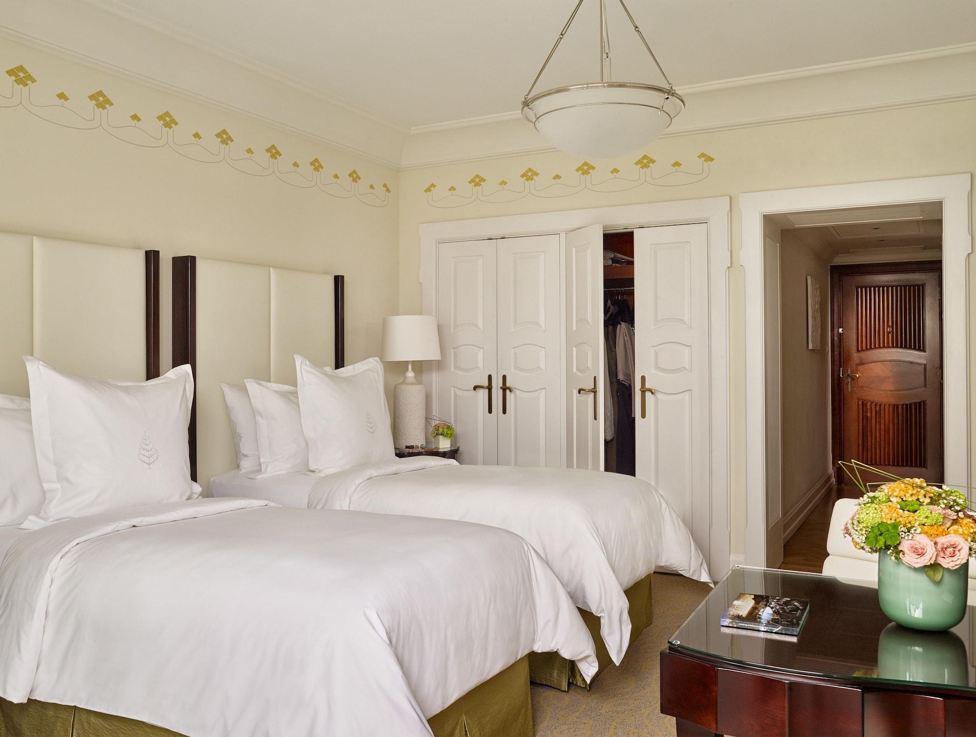 Four Seasons Hotel Gresham Palace Budapest — 10