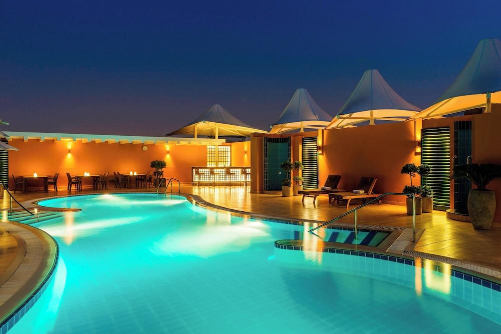 Four Points by Sheraton Bur Dubai — 10