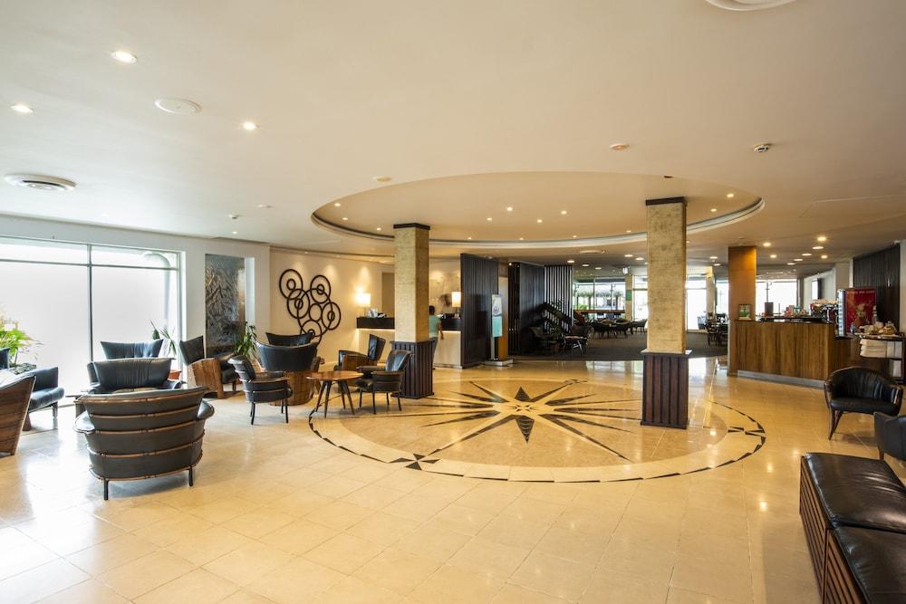 Holiday Inn Suva — 9
